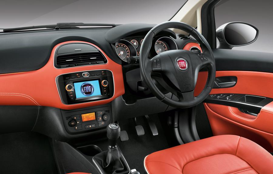 Торпедо Fiat Avventura Urban Cross Powered by Abarth (310) 2016 года  (фото 5 из 5)